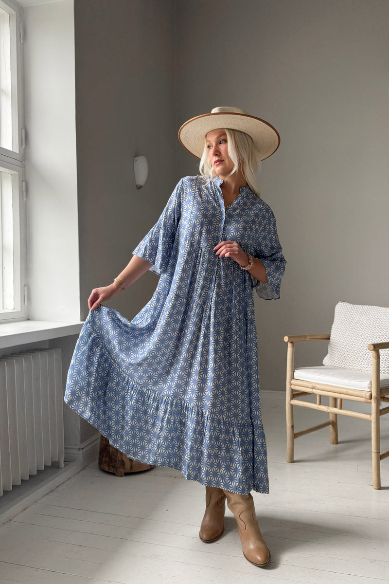 Elena viskoosimekko, blue geo print