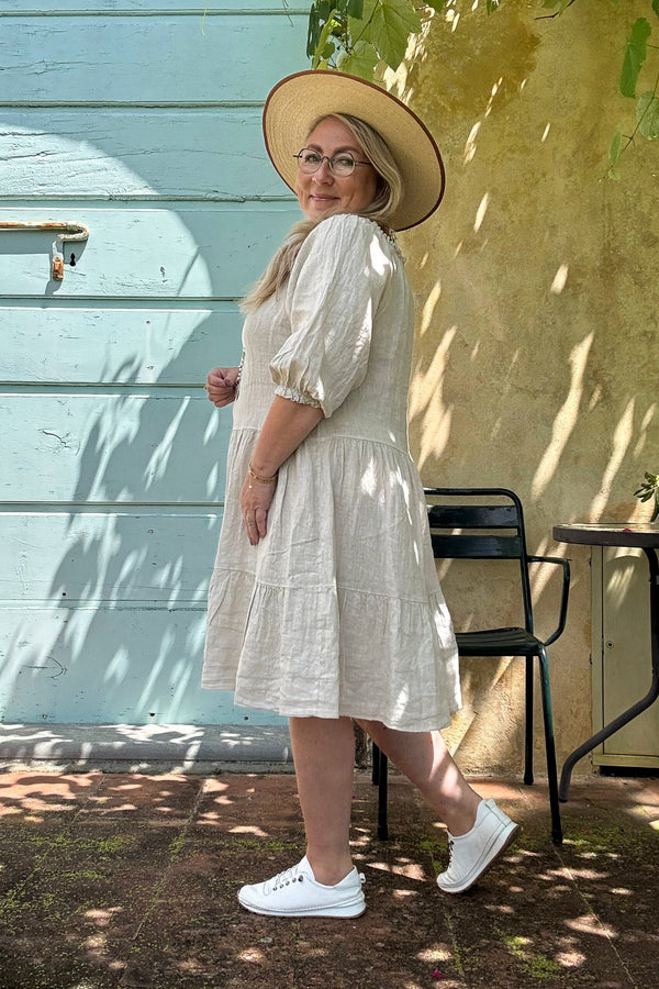 Abby linen dress, sand
