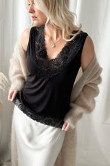 Bamboo Lace Valentine top, black