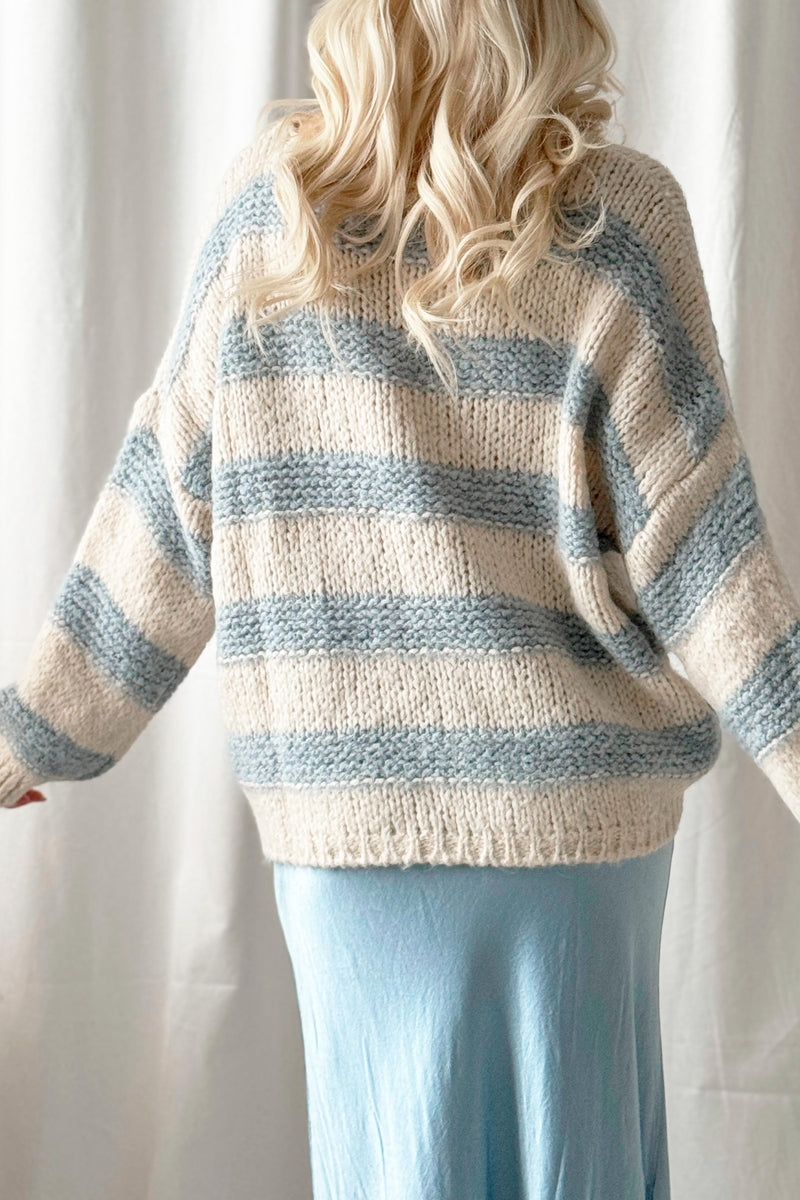 Boucle raitaneule, luonnonvalkoinen/sky blue