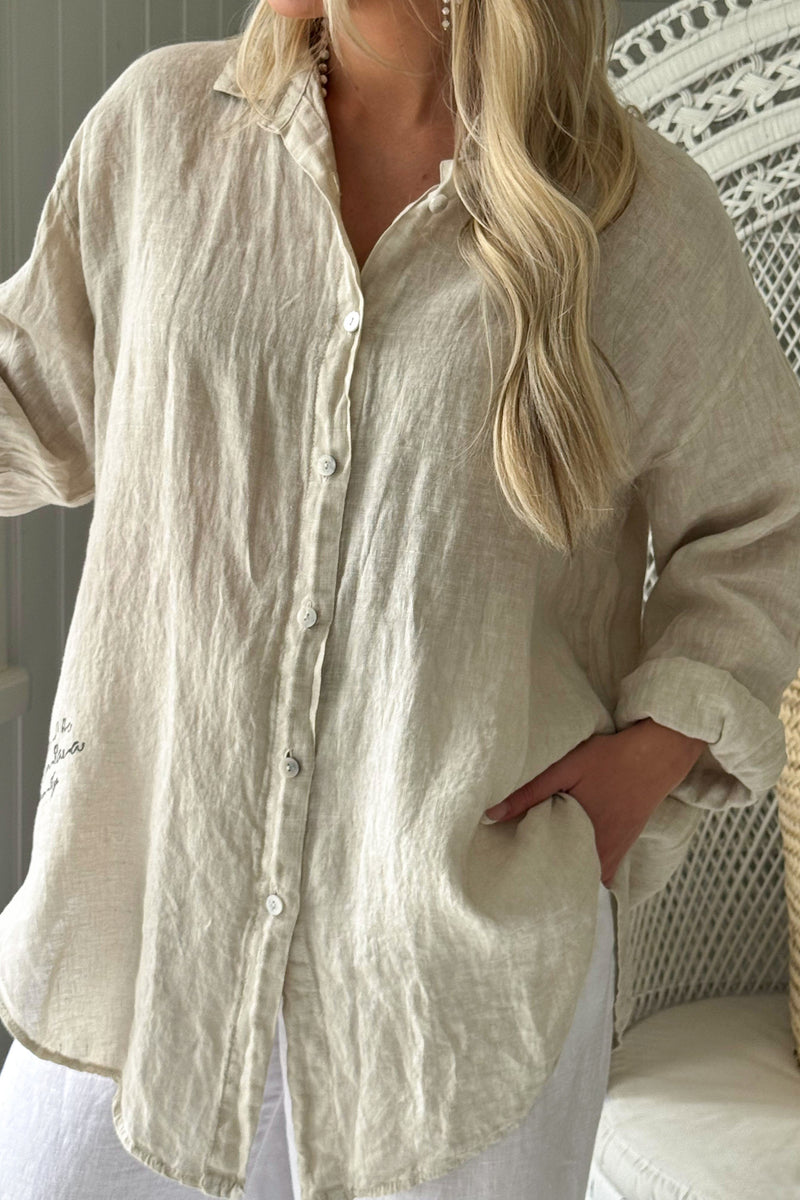 Breezy shirt, sand