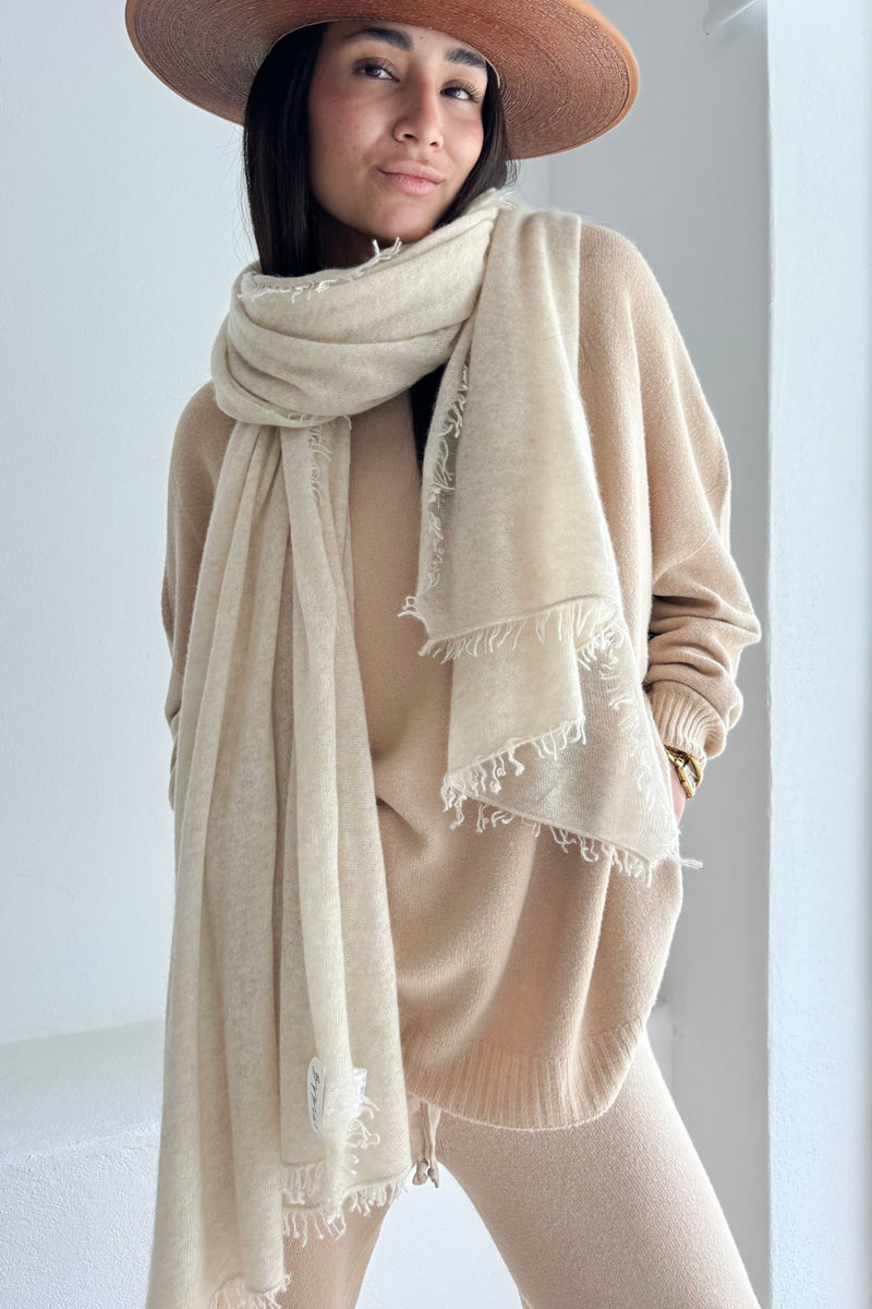 Cashmere love scarf, beige