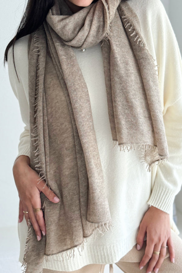 Cashmere love scarf, taupe