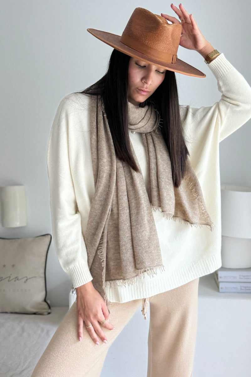 Cashmere love scarf, taupe