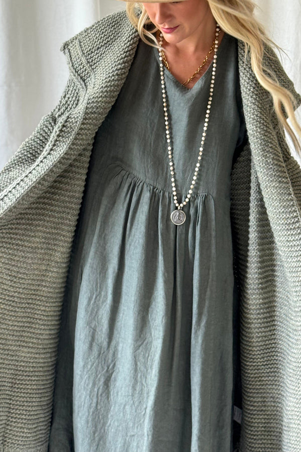 Chunky dream neuletakki, sage green