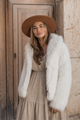 Demi faux fur, white