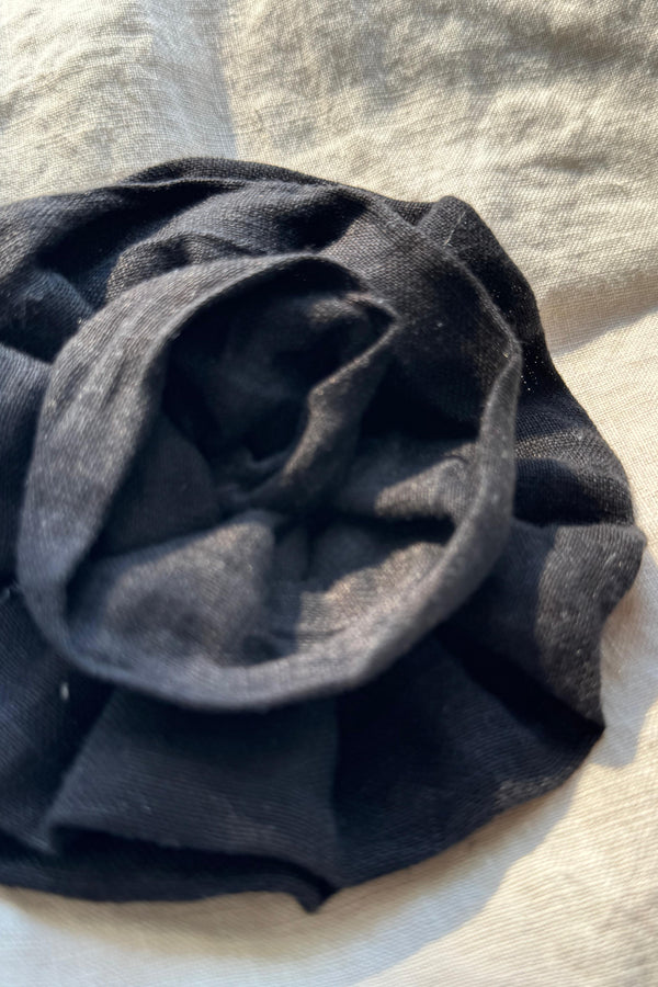 Flower brooch, black linen