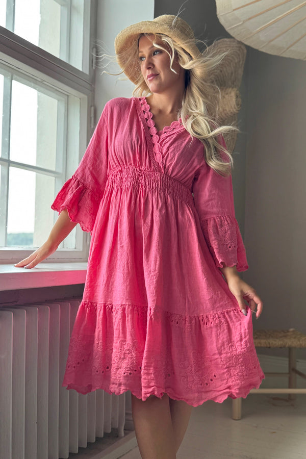 Lace Whispers pellavamekko, malibu pink