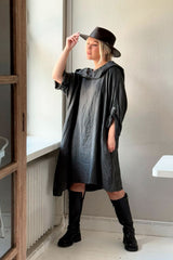 Long walk linen tunic, graphite