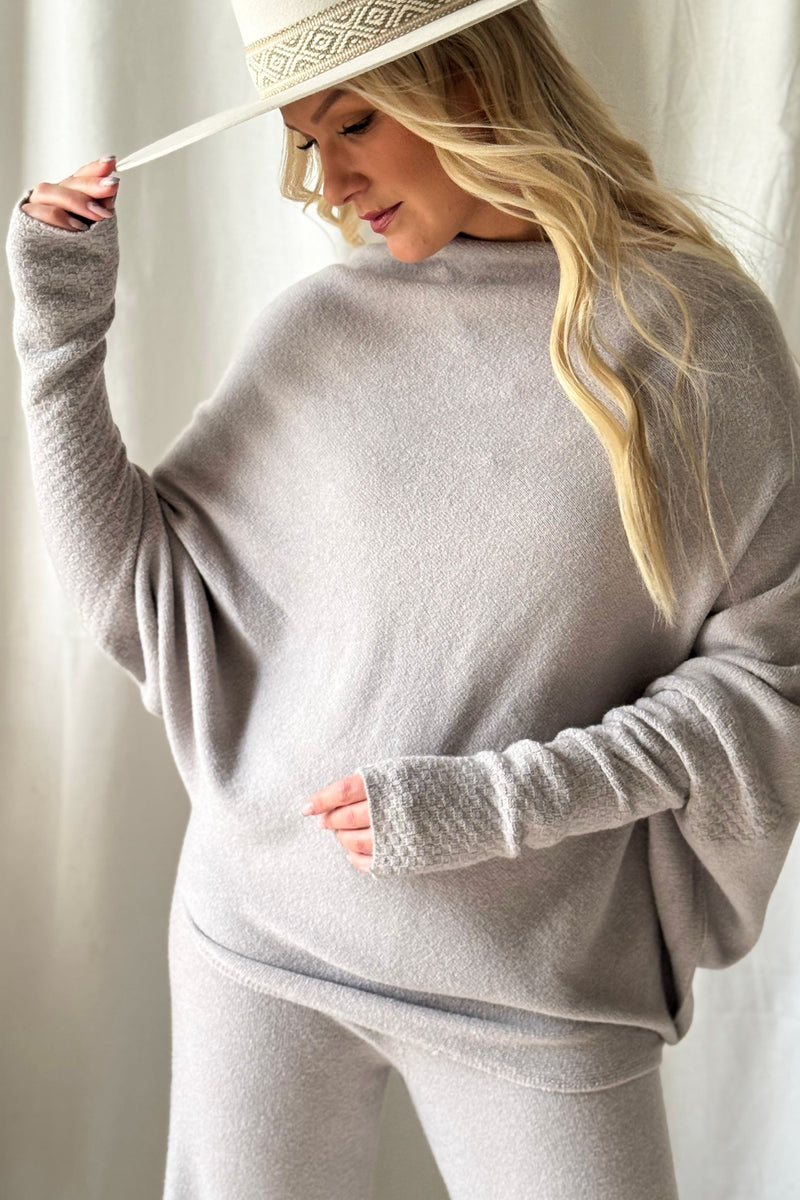 Love Me Now asymmetrinen neule, taupe