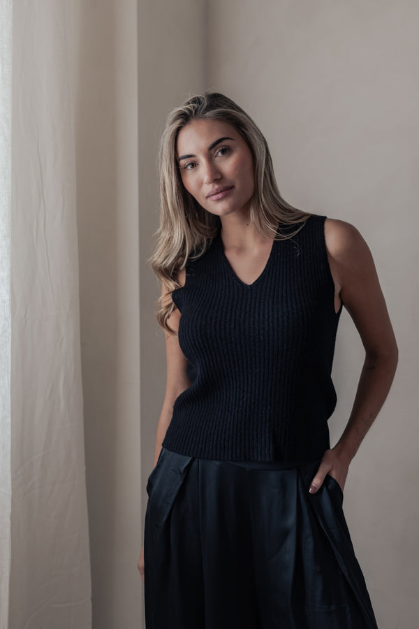 Lovie ribbed knit top, black