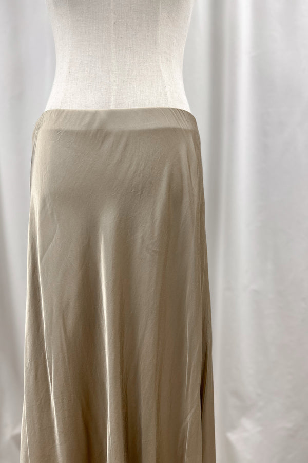 Luxe Satin skirt, savanna