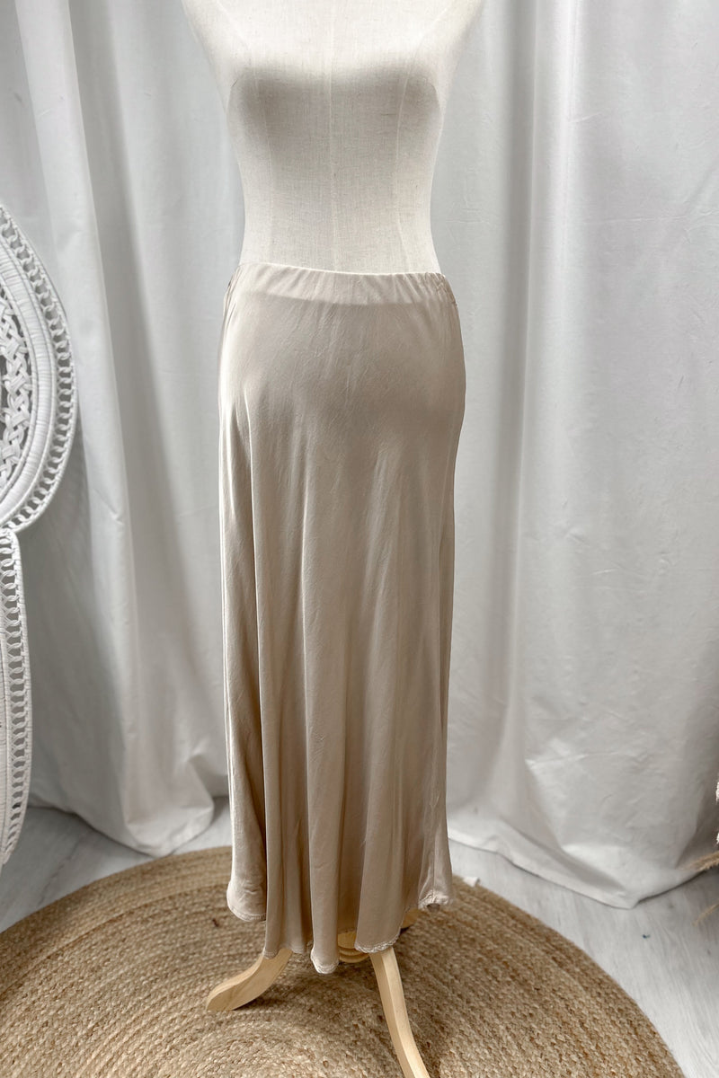 Luxe Satin skirt, sand