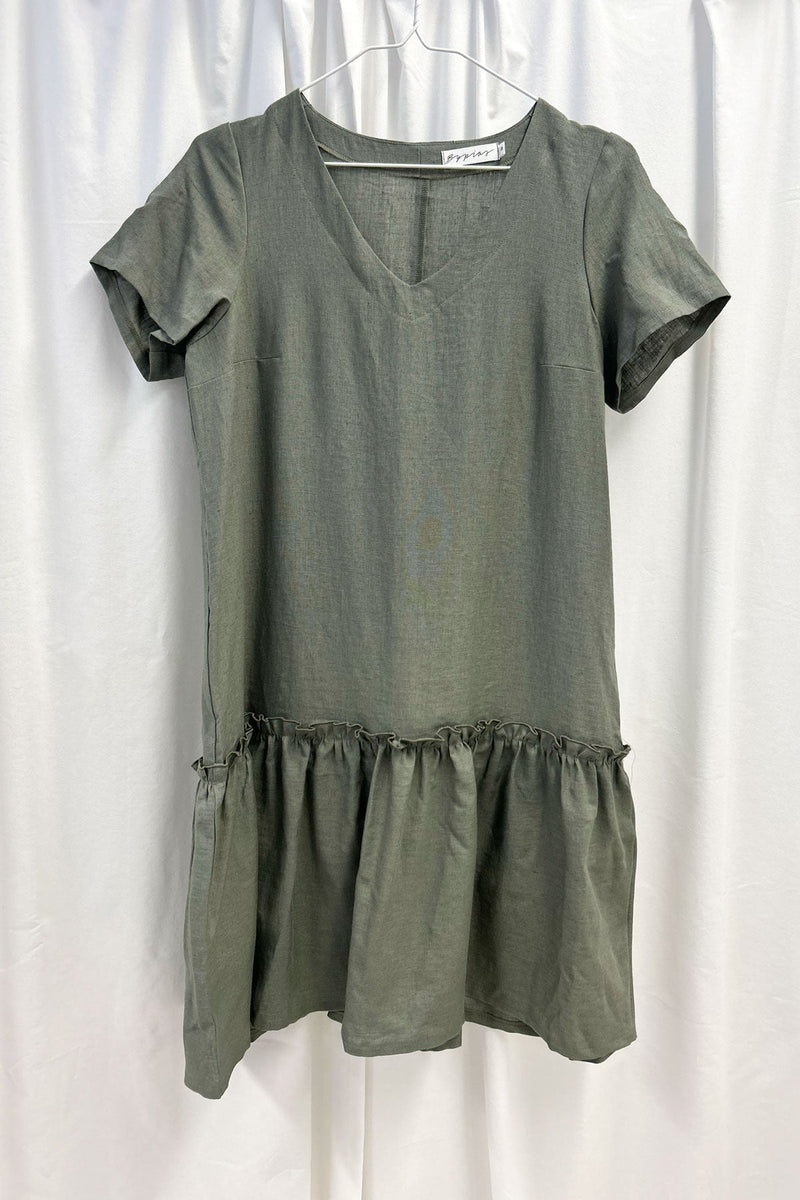 Moments linen dress, camo
