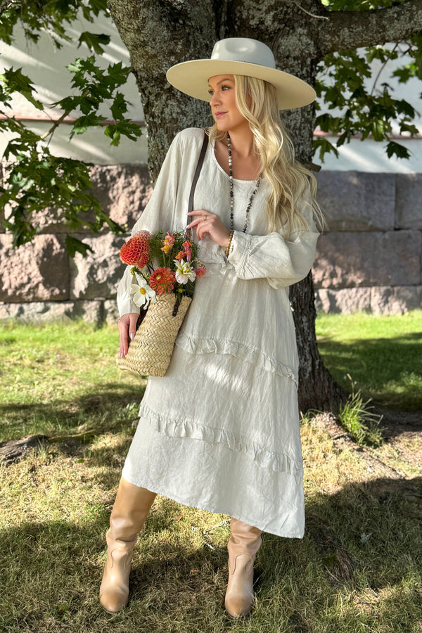 Olivine linen dress, sand