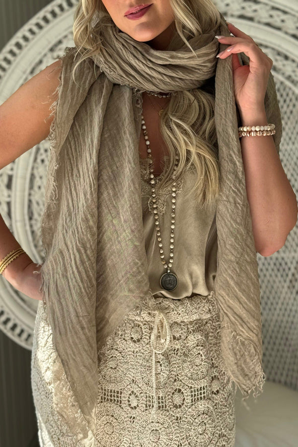 Soft linen scarf, caramel