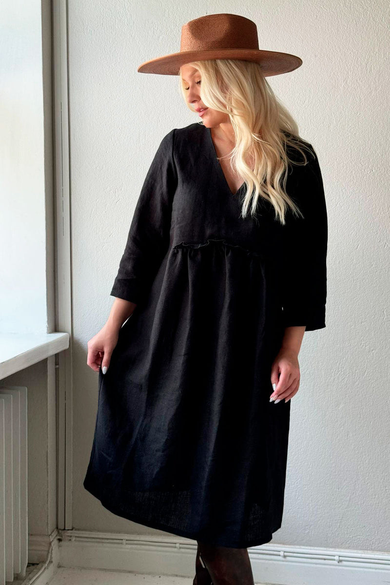 Princess linen dress, black