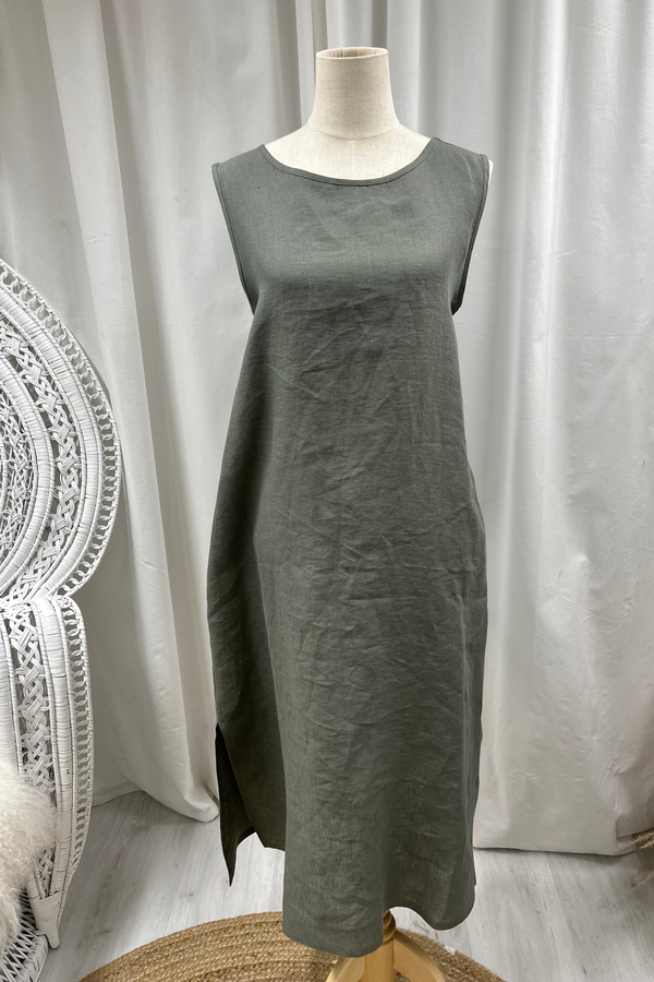 Puglia linen dress, camo