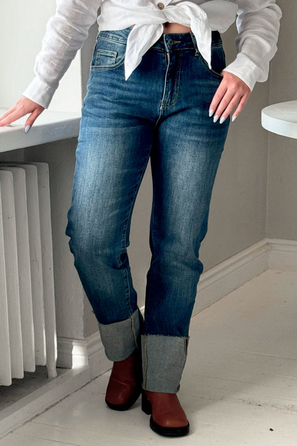 Relaxed jeans, dark wash