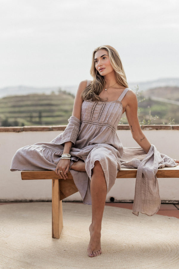 Rosabel linen dress, sand