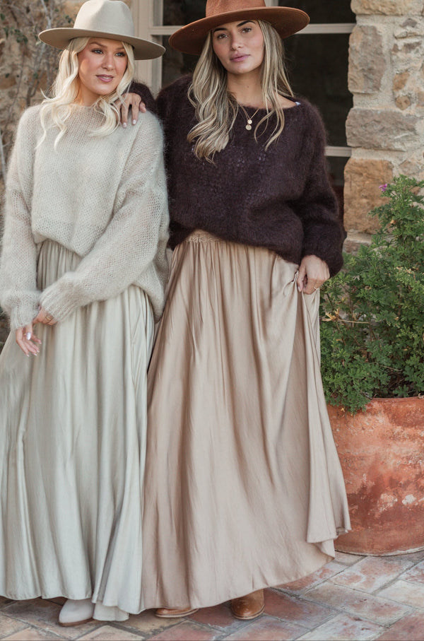 Sandy satin skirt, caramel