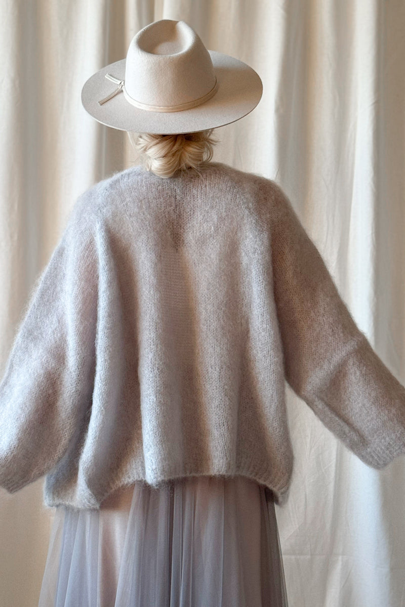 Soft life cardigan, pearl grey