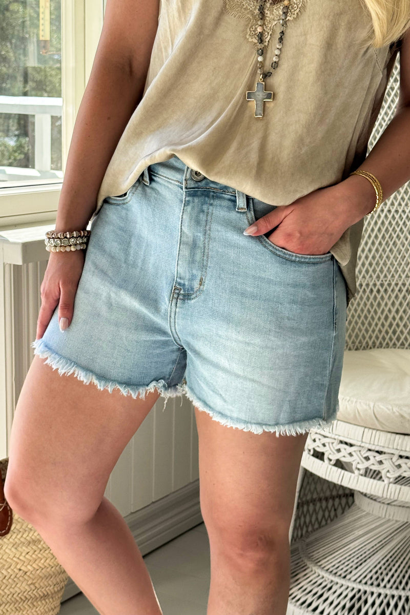Summer denim shortsit