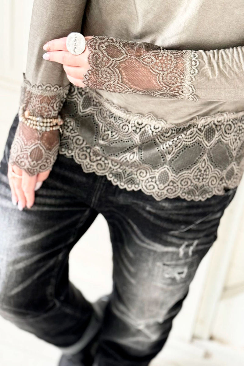 True romance lace blouse, Taupe