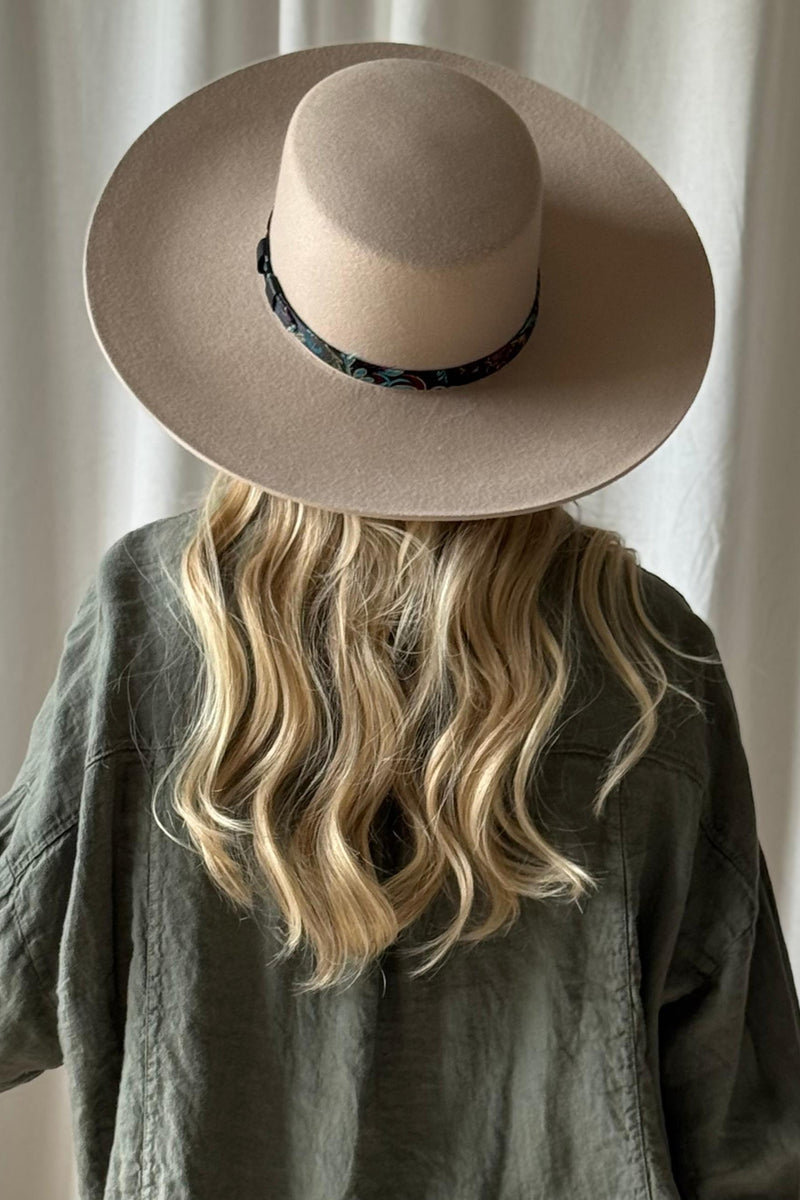 Tulum villafedora, beige