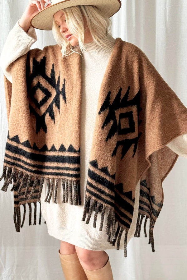 Warm up poncho, caramel aztec