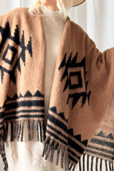 Warm up poncho, caramel aztec