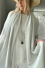 Bea viskoosi-neulehuivi, silver