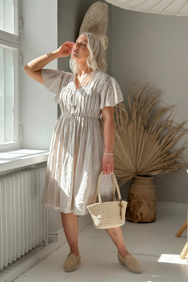 Cindy linen dress, sand