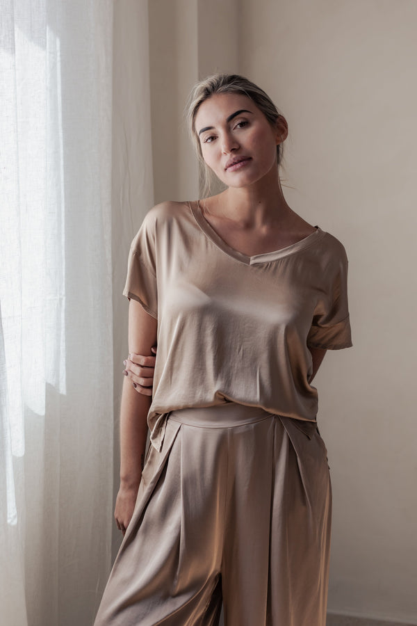 Satin luxe Erla t-paita, powder