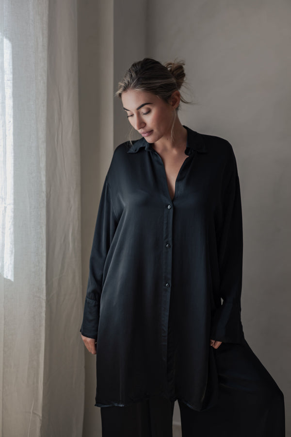 Satin luxe Velonna paita, musta